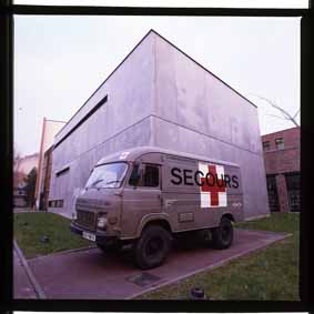 SECOURS, Guy Lemonnier | Galerie Commune • TOURCOING - 2006 03